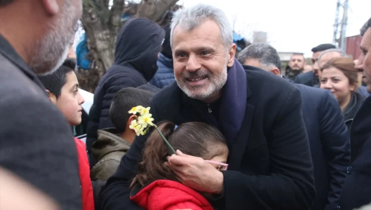 AK Parti Hatay Büyükşehir Belediye Başkan Adayı Mehmet Öntürk Mahalle Ziyaretinde