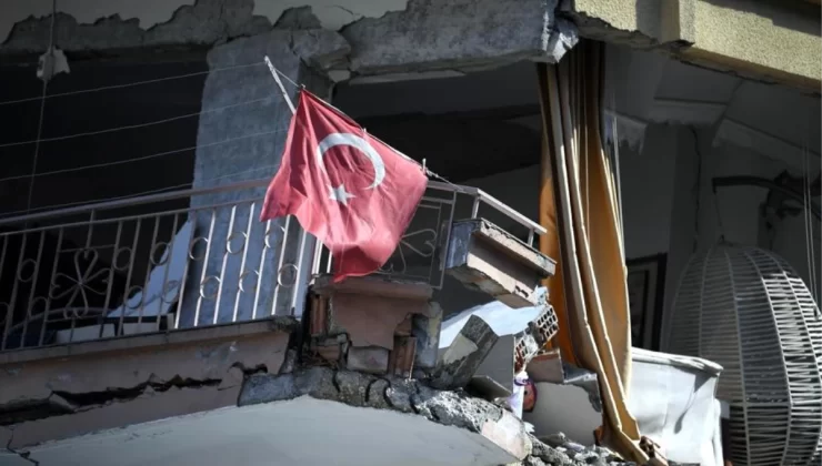 Hatay Depremi: Bir Doktorun Yaşadıkları