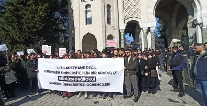 İstanul Üniversitesi öğrencileri tepkili: “Karar geri çekilsin”