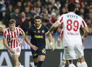 Ömer Üründül: ”Fenerbahçe’nin yıldızları nerede?”