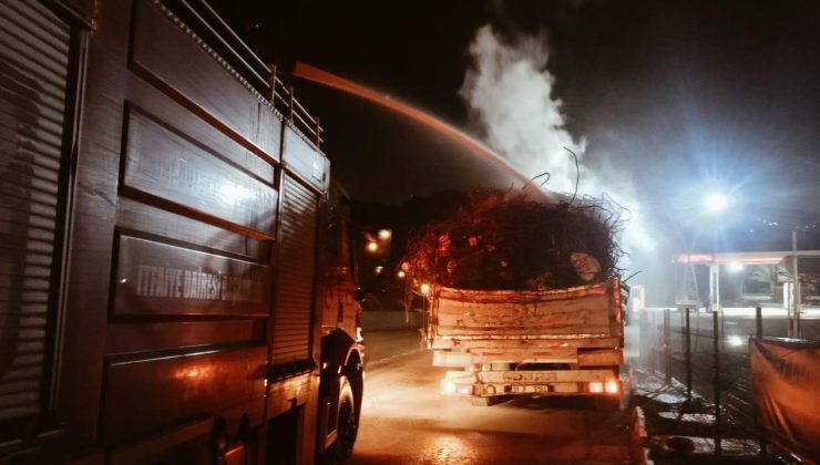 Belen’de hurda yüklü tırda yangın