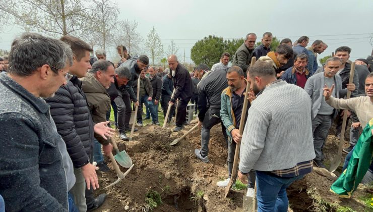 Anne ve kızı aynı mezara defnedildi