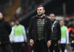 Galatasaray’da derbi kozu Okan Buruk!