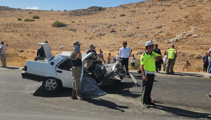 Hurdaya dönen araç 1 kişiye mezar oldu