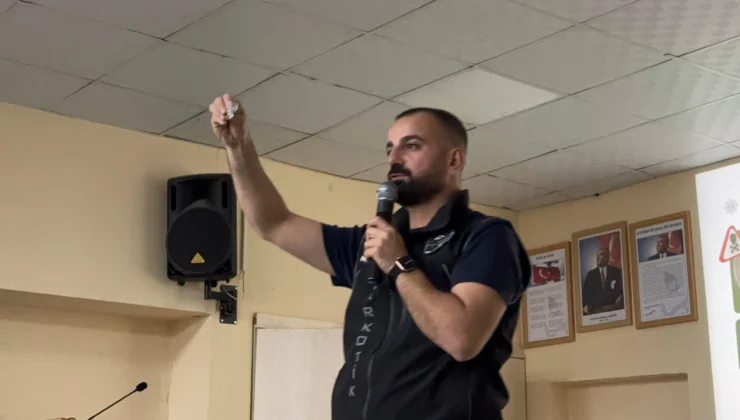 Polisten Öğrenci Ailelerine Uyuşturucu Uyarısı