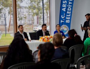 Sami Üstün : Kadınlarımız güçlendikçe Arsuz güçleniyor!