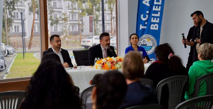 Sami Üstün : Kadınlarımız güçlendikçe Arsuz güçleniyor!